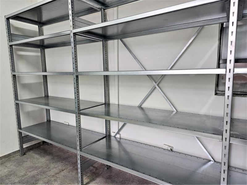 Twój idealny regał do garażu: proste instrukcje i najlepsze materiały do budowy