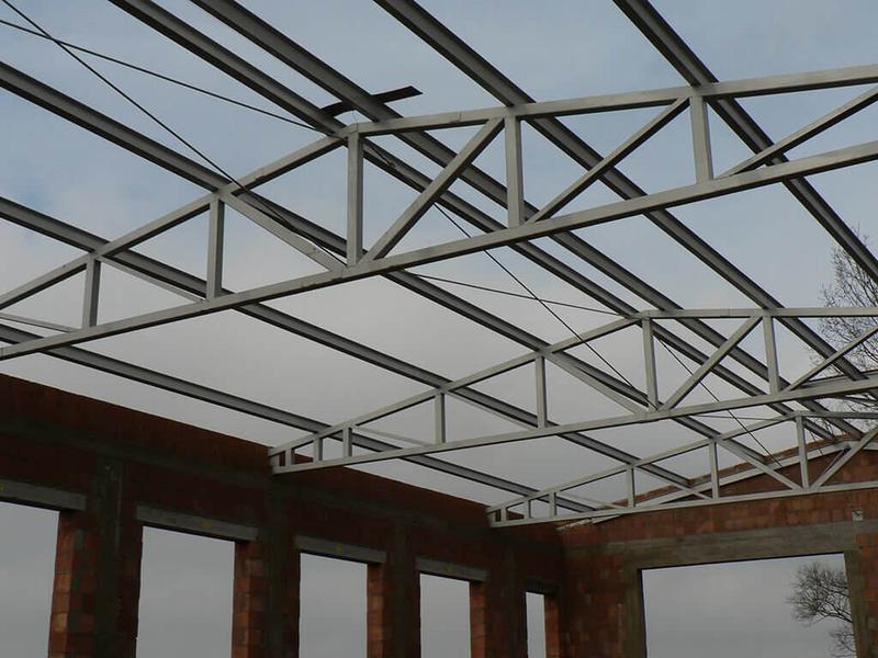 Dźwigary stalowe jednospadowe